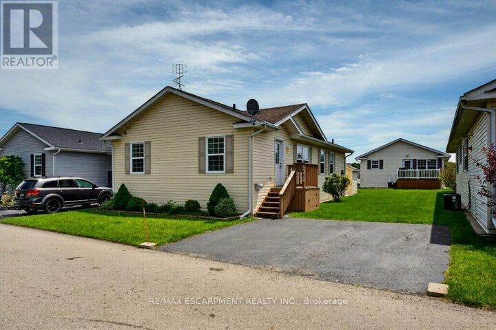 Property Photo: 4578 Susanna Lane ON L3J 0W1