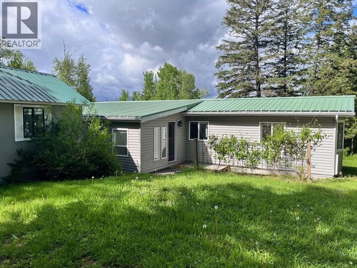 Property Photo: 3260 Boesem Road BC V2J 6C8