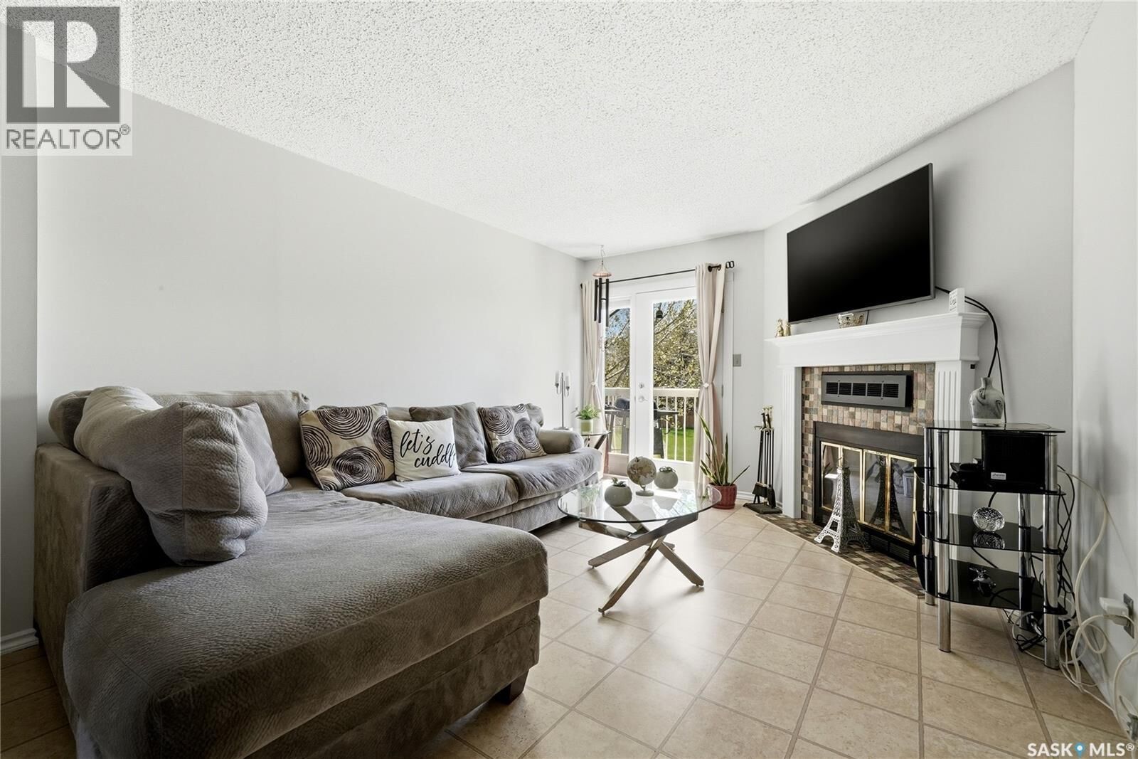 Property Photo:  6427 Rochdale Boulevard  SK S4X 2Y9 