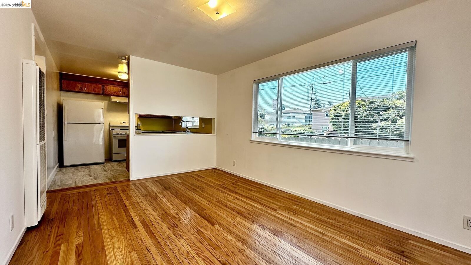 Property Photo:  1180 Bayview Ave  CA 94610 