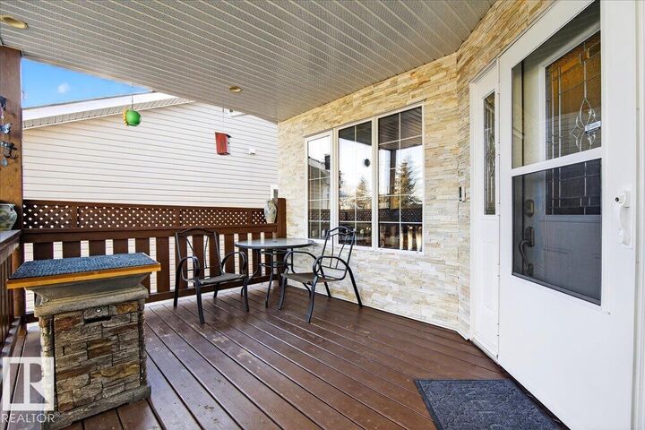 Property Photo: 5019 48 Avenue AB T0B 0W0