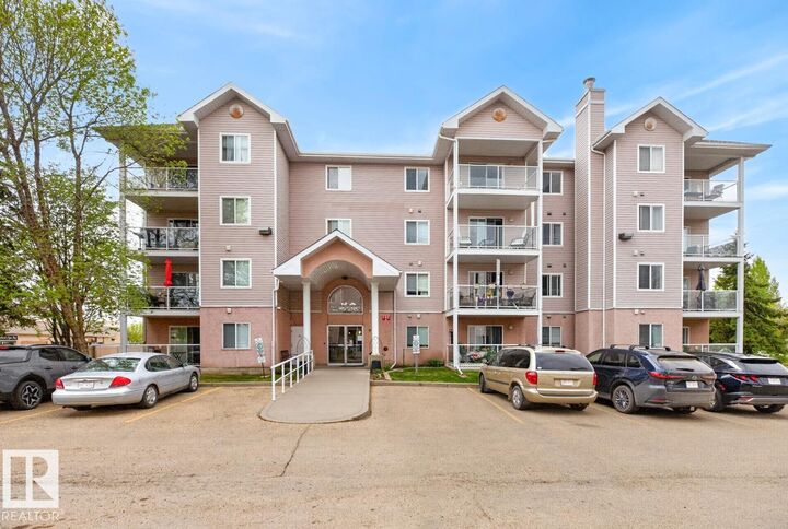 Property Photo: 5102 49 Avenue 203 AB T9E 8H1