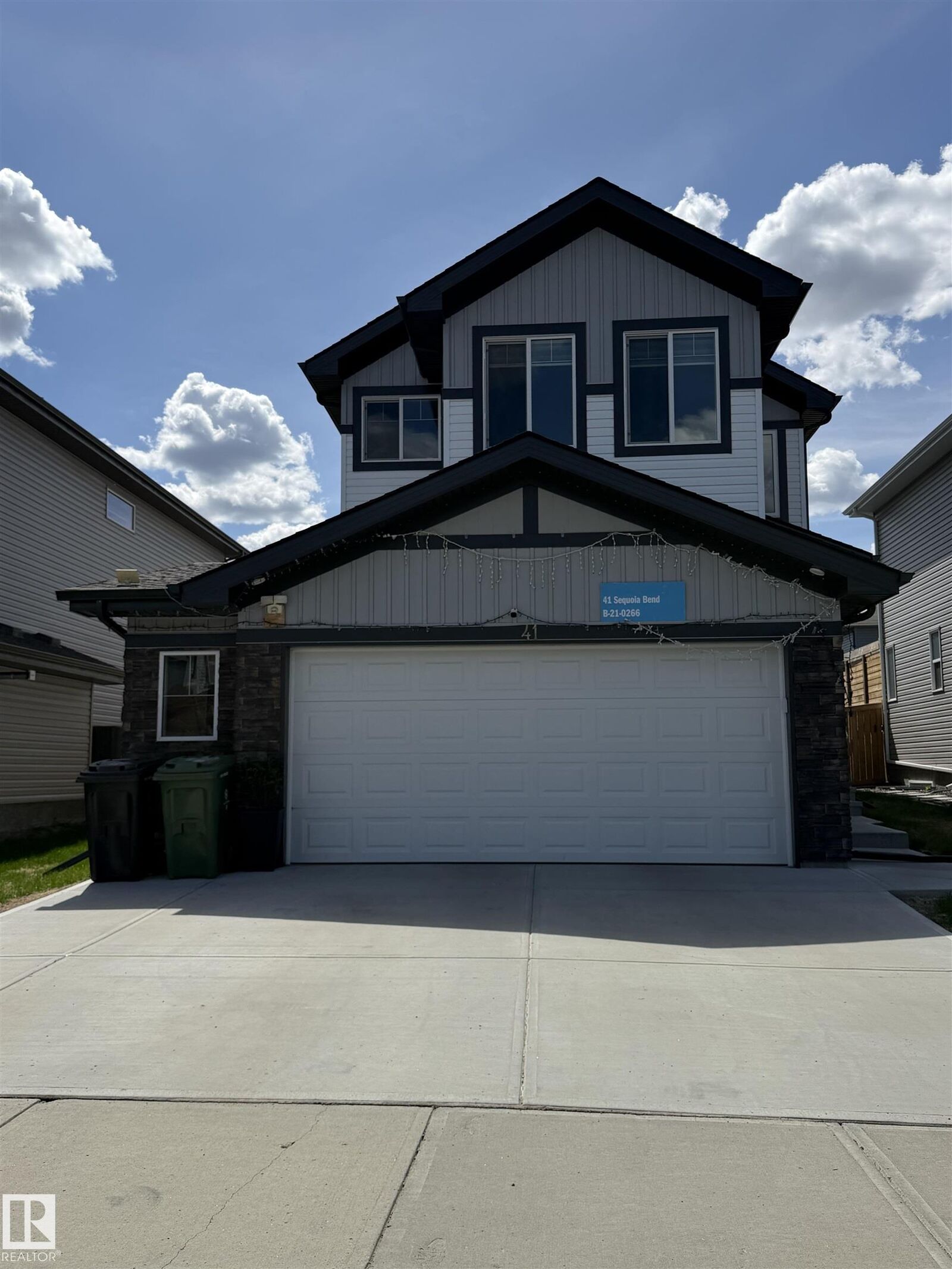 Property Photo: 41 Sequoia Bend AB T8L 0J2