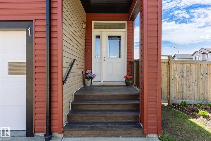 Property Photo:  16537 130A Street NW 1  AB T6V 0M6 