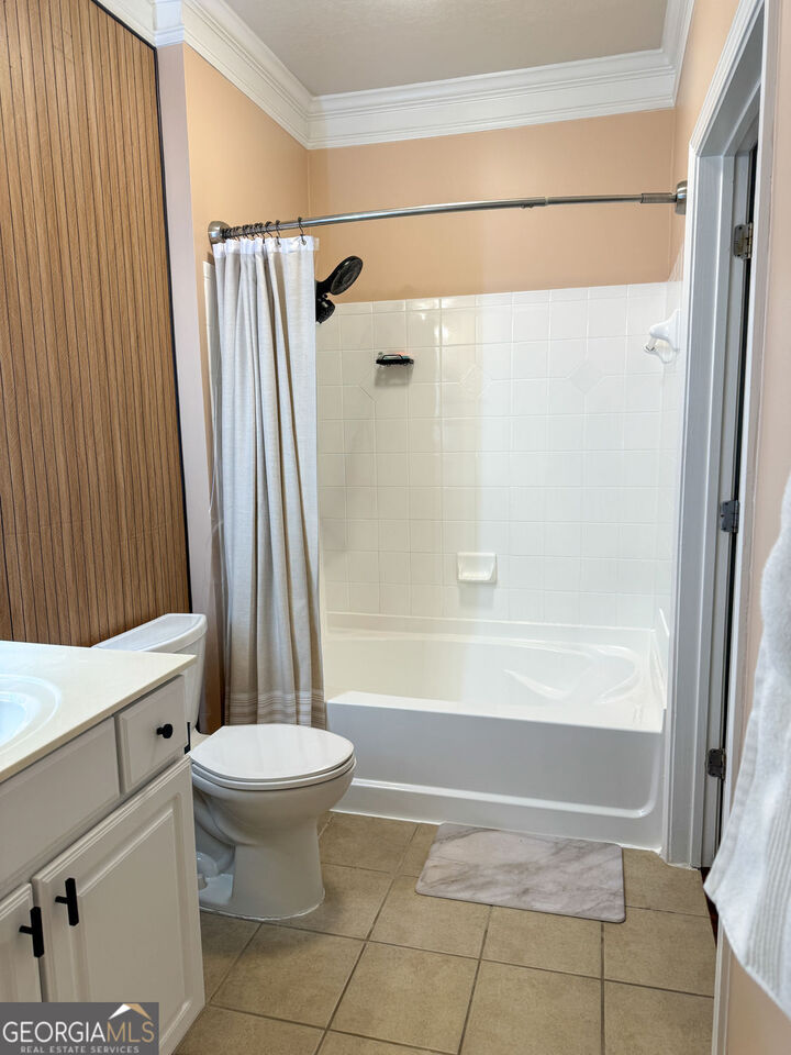 Property Photo:  1850 Cotillion Drive 2102  GA 30338 