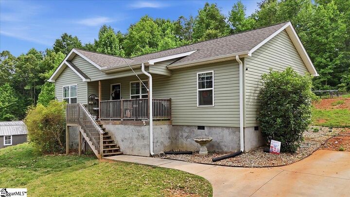 Property Photo:  524 Secona Road  SC 29671 