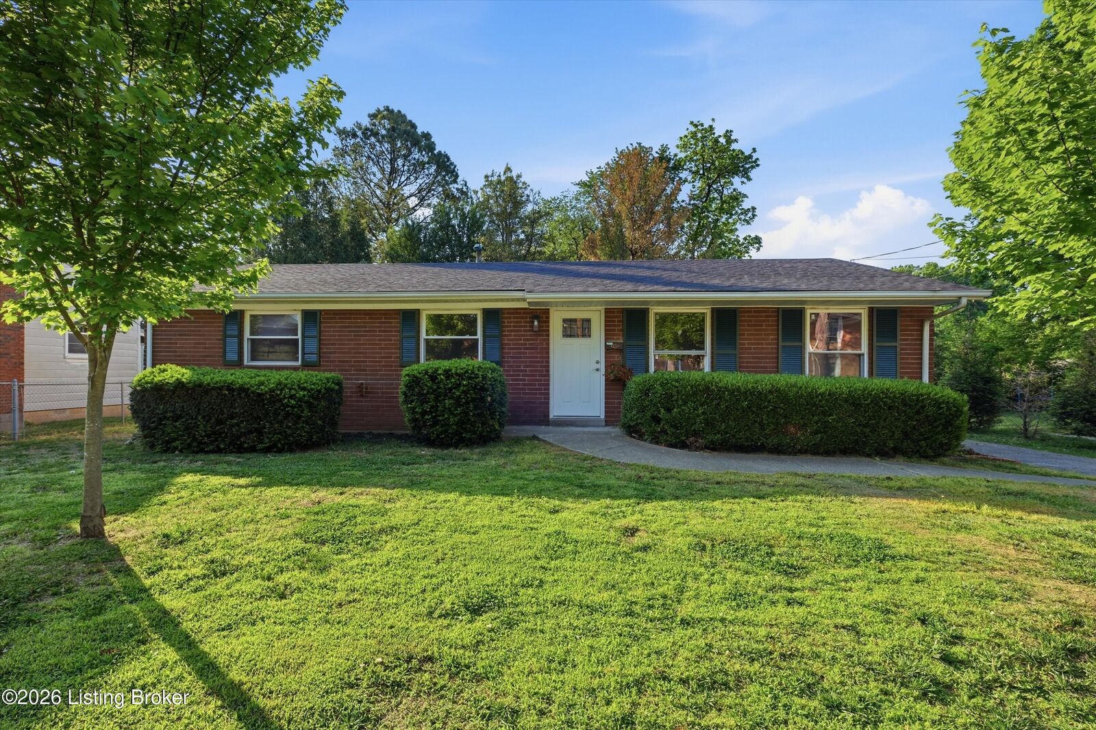 Property Photo:  1520 E 8th St  IN 47130 