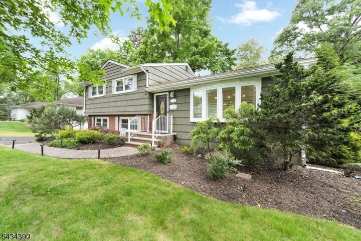 Property Photo:  73 Seminole Ave  NJ 07470 