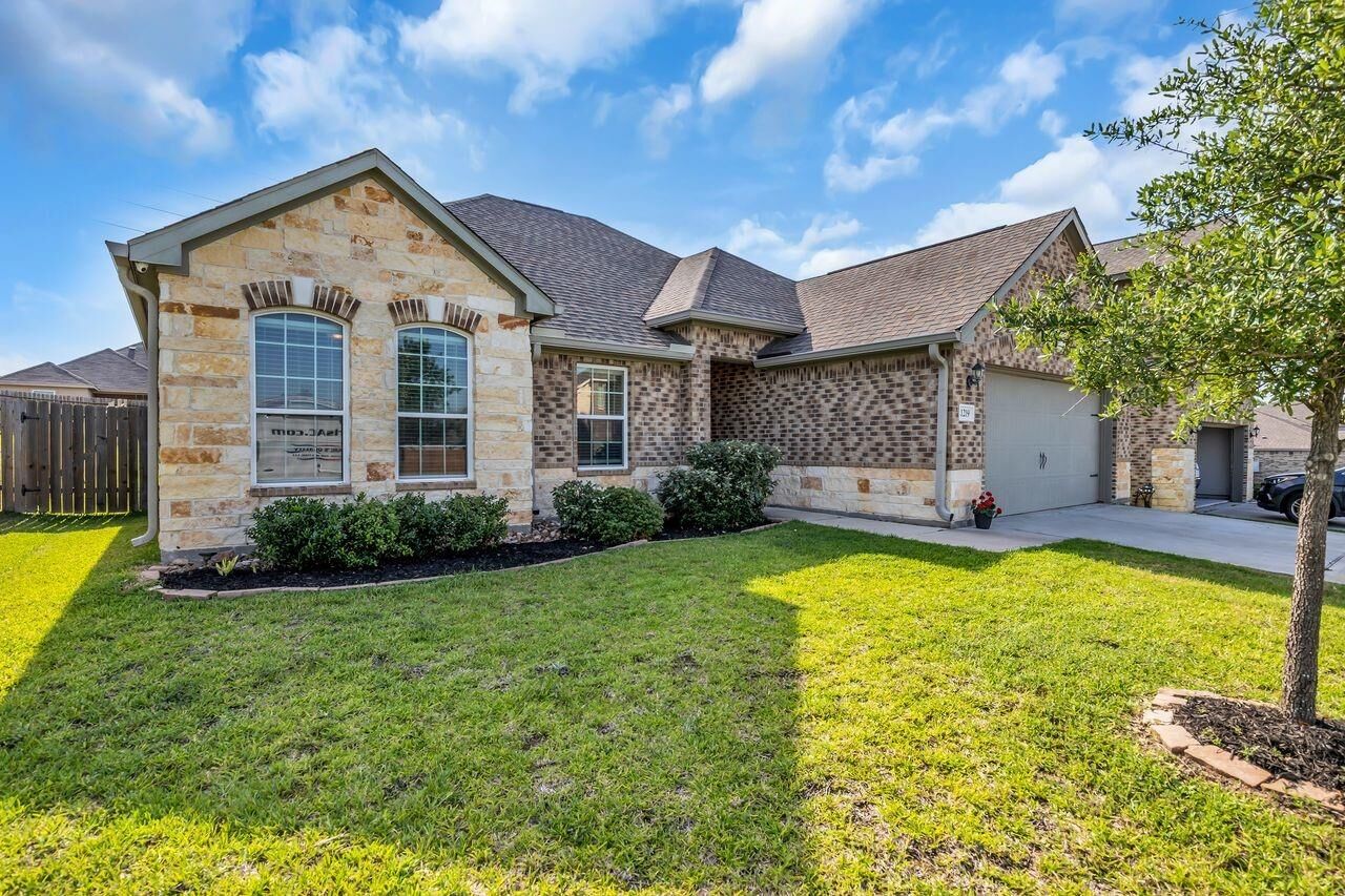 Property Photo:  21219 Solstice Point Drive  TX 77447 