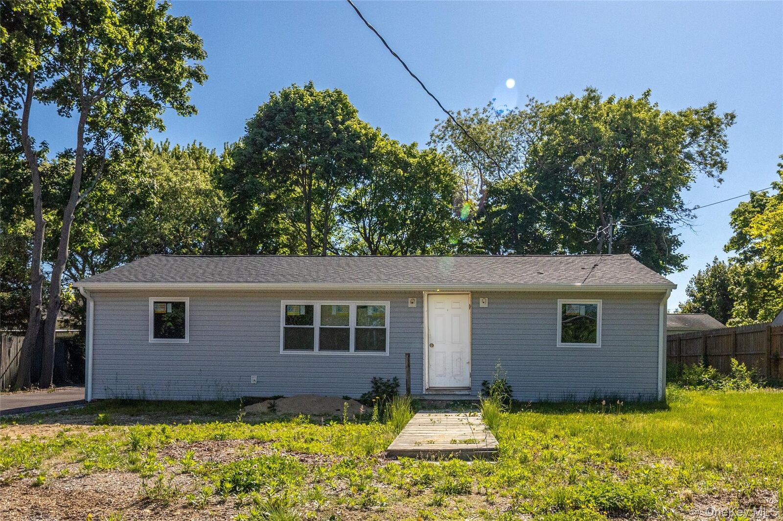 Property Photo:  547 Taylor Avenue  NY 11772 