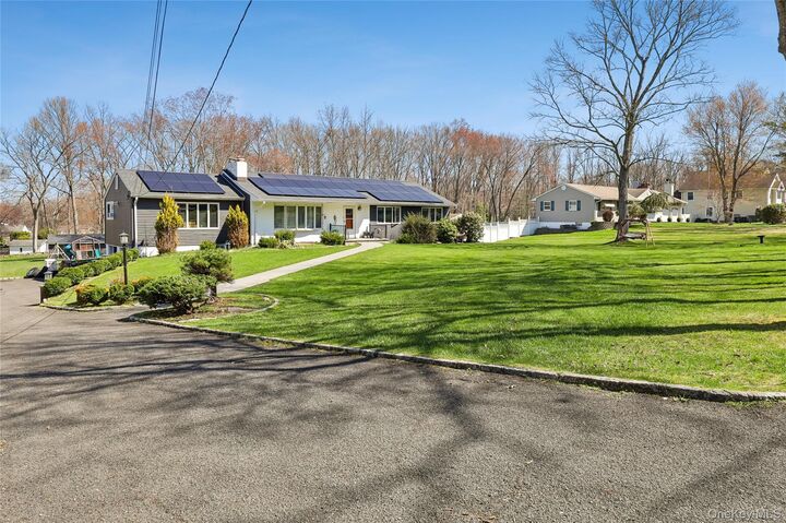 Property Photo:  189 Burrows Lane  NY 10913 