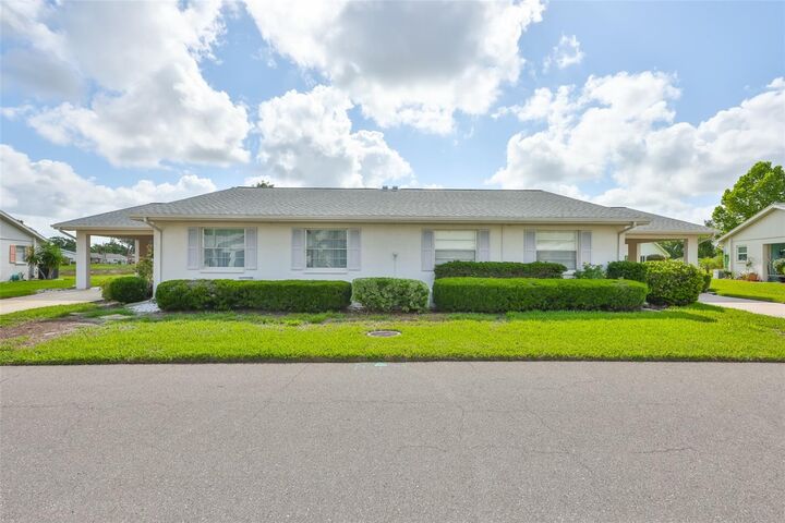 Property Photo:  109 Glendower Circle  FL 33573 
