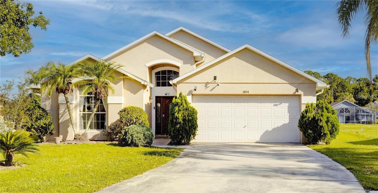 Property Photo:  1014 Prey Court  FL 34746 