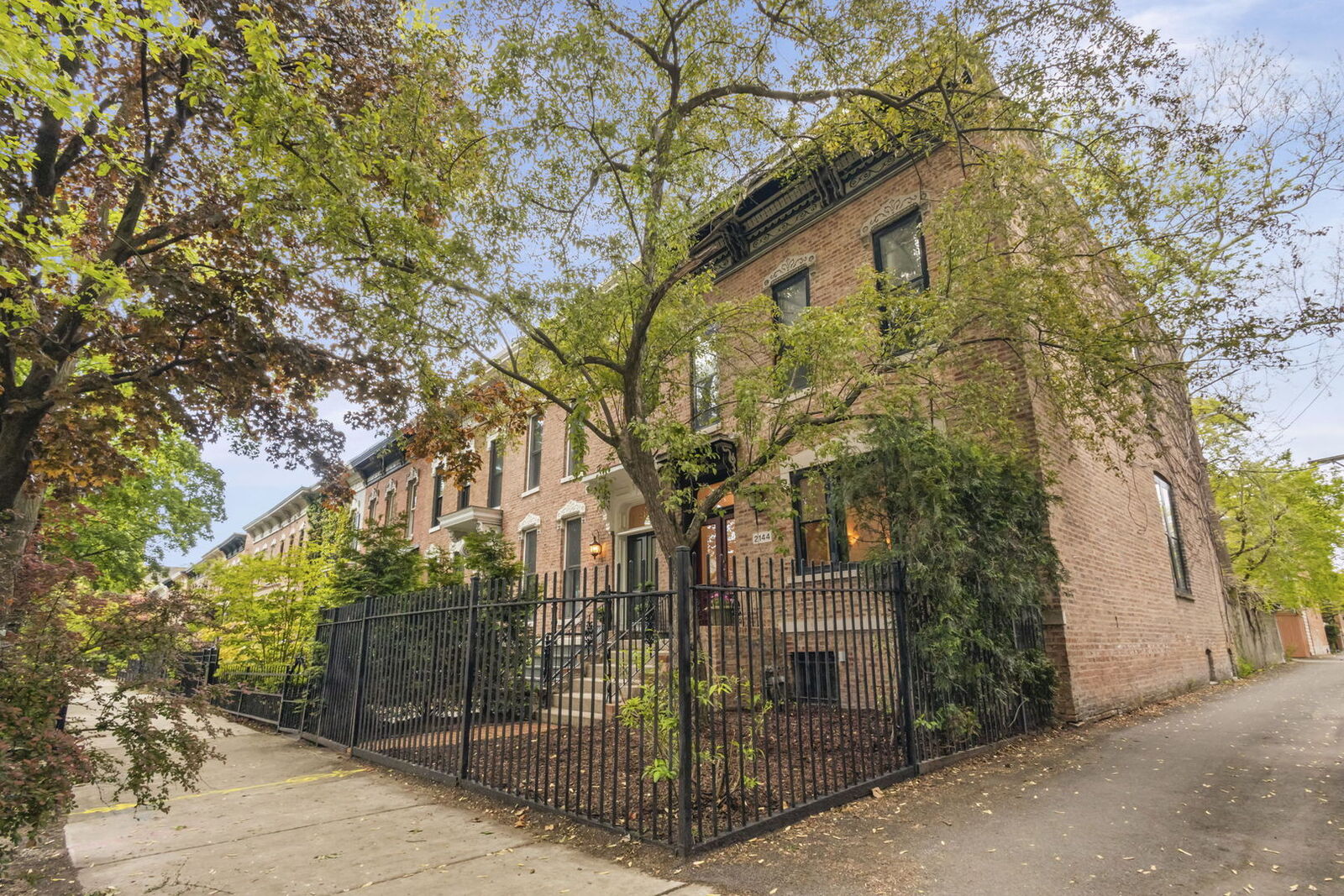 Property Photo:  2144 N Fremont Street 0  IL 60614 