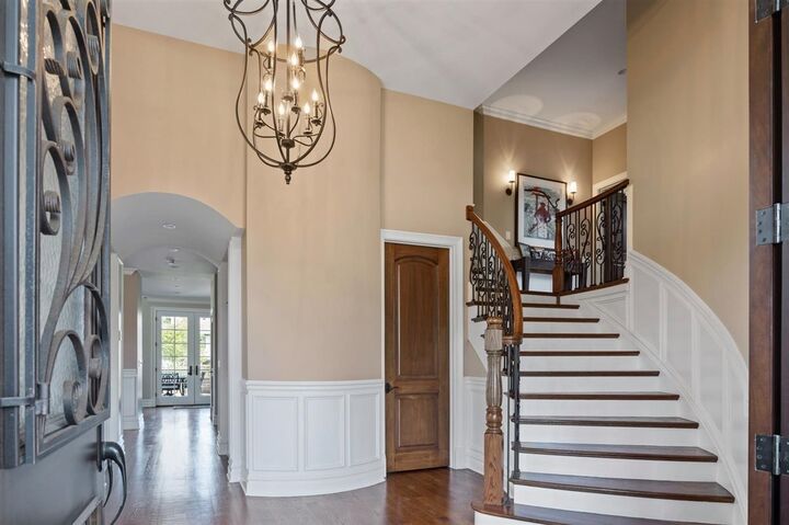 Property Photo: 1109 Hohlfelder Road IL 60022