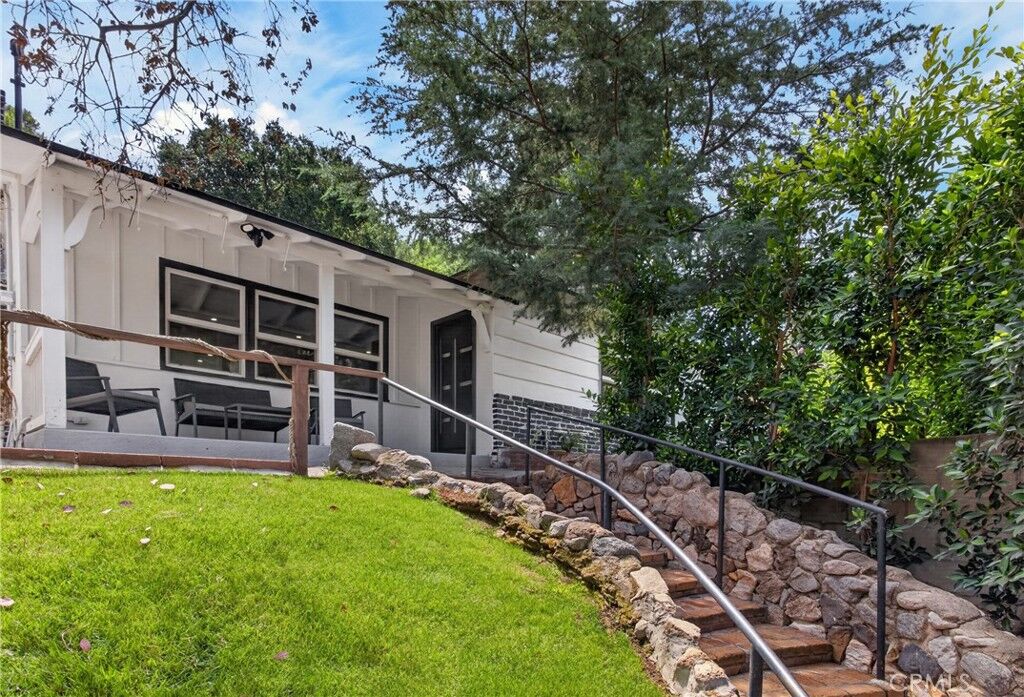 Property Photo: 10260 Willow Spring Lane CA 91040