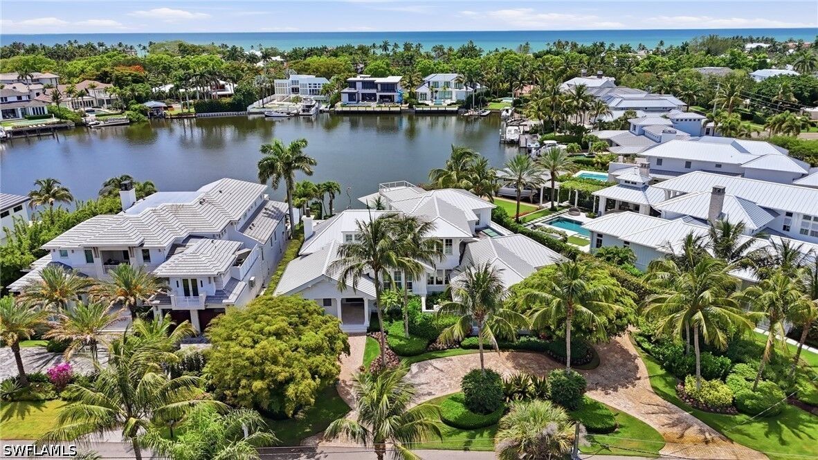 Property Photo:  1870 4th Street S  FL 34102 