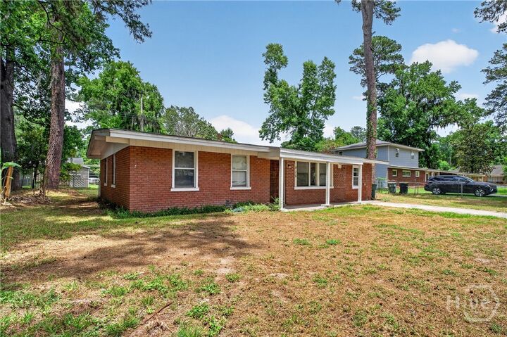Property Photo: 416 Cranman Drive GA 31406
