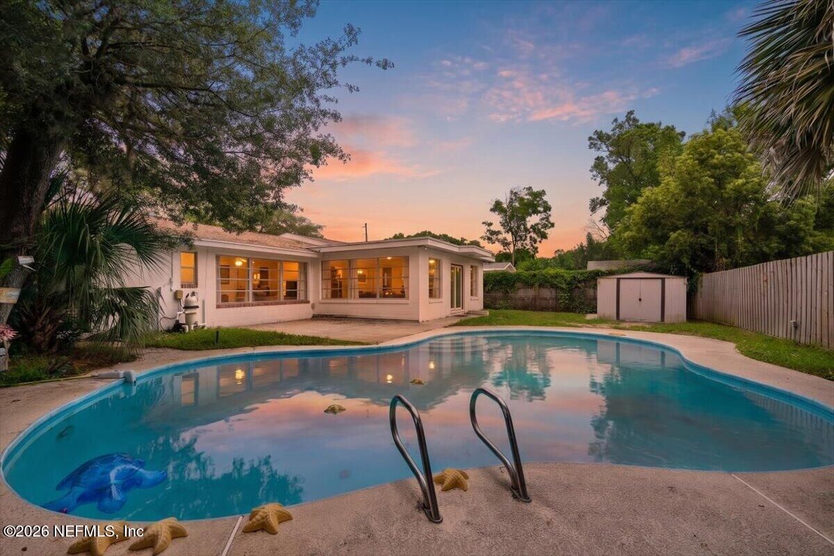 Property Photo:  2375 Flo Drive W  FL 32216 