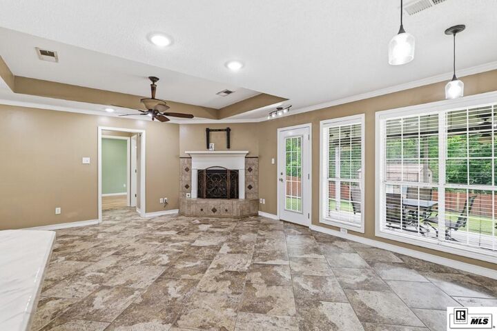 Property Photo: 211 Winchester Drive LA 71291