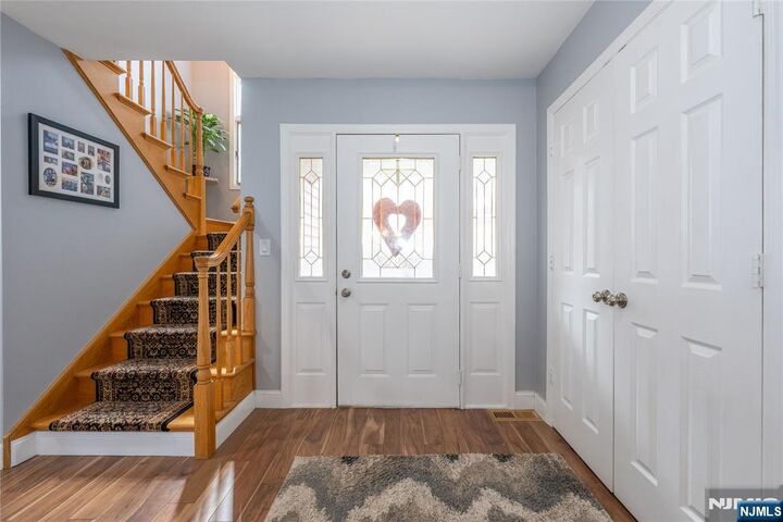 Property Photo:  35 Turnberry Road  NJ 07424 