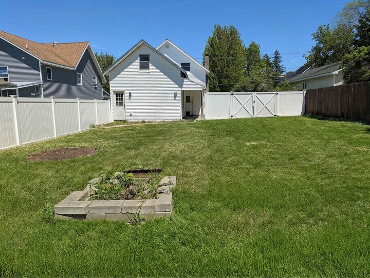 Property Photo:  20 Ferris Street  VT 05478 