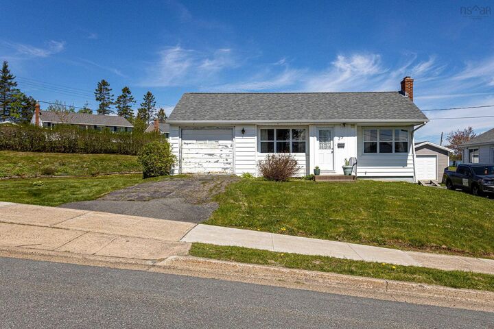 Property Photo:  32 Arvida Avenue  NS B3R 1K6 