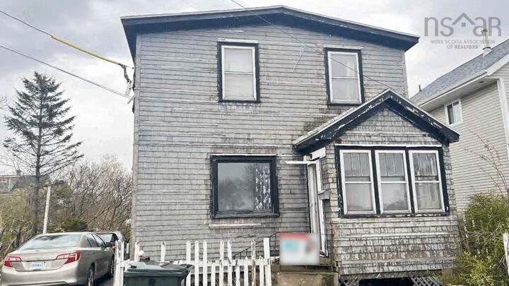 80 Swan Street — photo 1