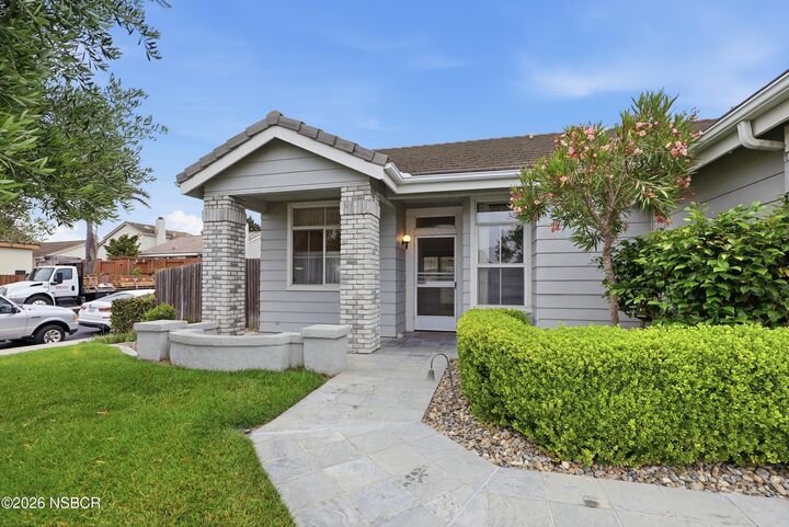 Property Photo: 3700 Corta Bella Way CA 93455
