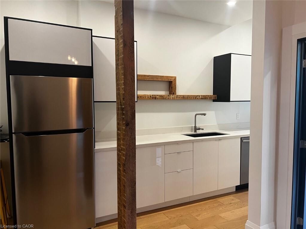 Property Photo: 158 Wellington Street S 1 ON L8N 2R4