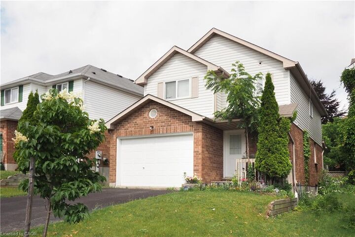 Property Photo: 429 Exmoor Street ON N2K 3X5
