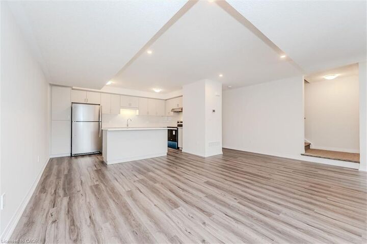 Property Photo: 616 Benninger Drive ON N2E 0K5