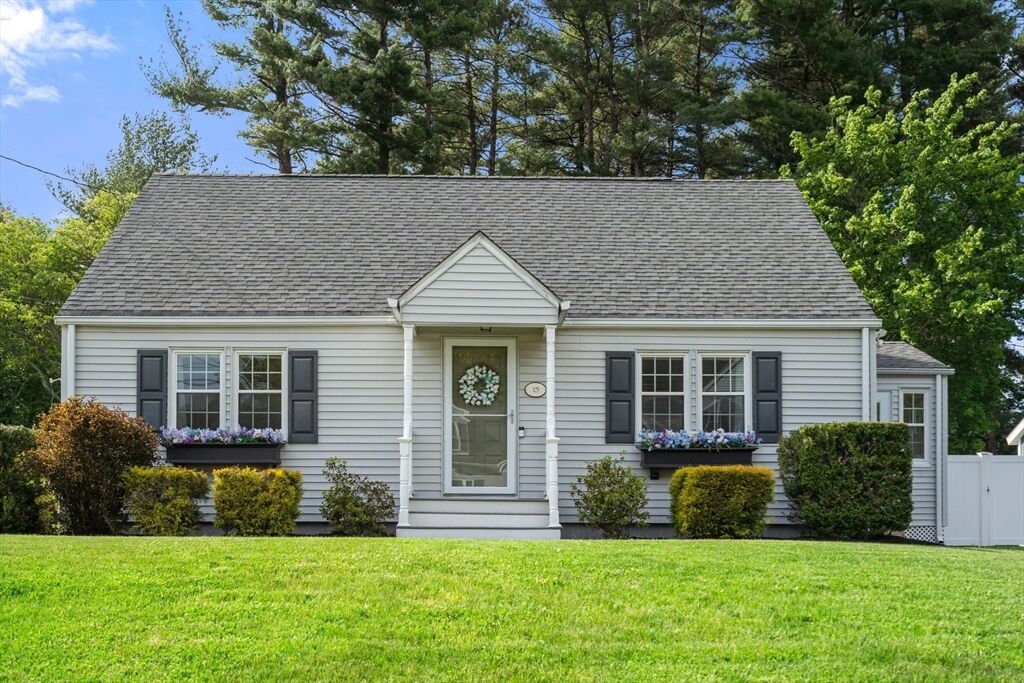 Property Photo:  15 Marie St  MA 01876 