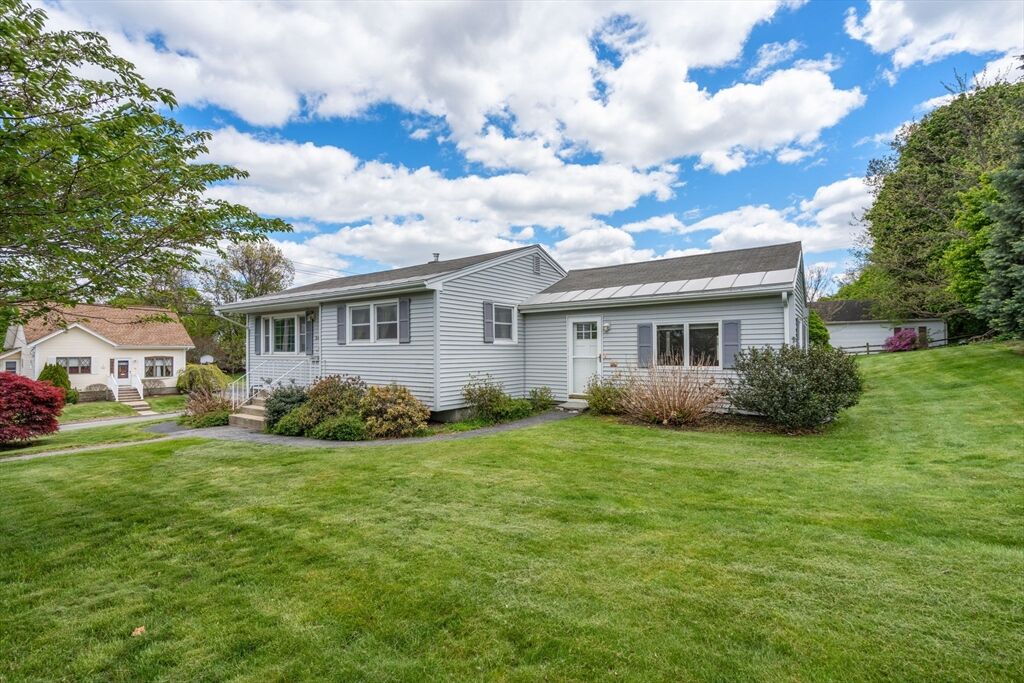 Property Photo:  24 Park Villa Ave  MA 01606 