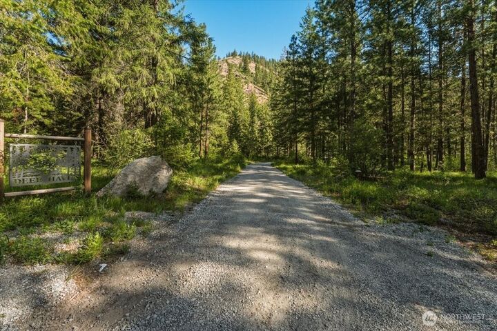 Property Photo:  2250  First Creek Road  WA 98816 