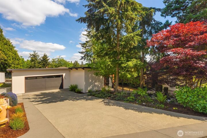 Property Photo: 1360 SW 175th Street WA 98166