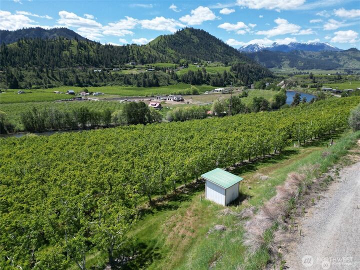 Property Photo: 2 Sunburst Lane WA 98815