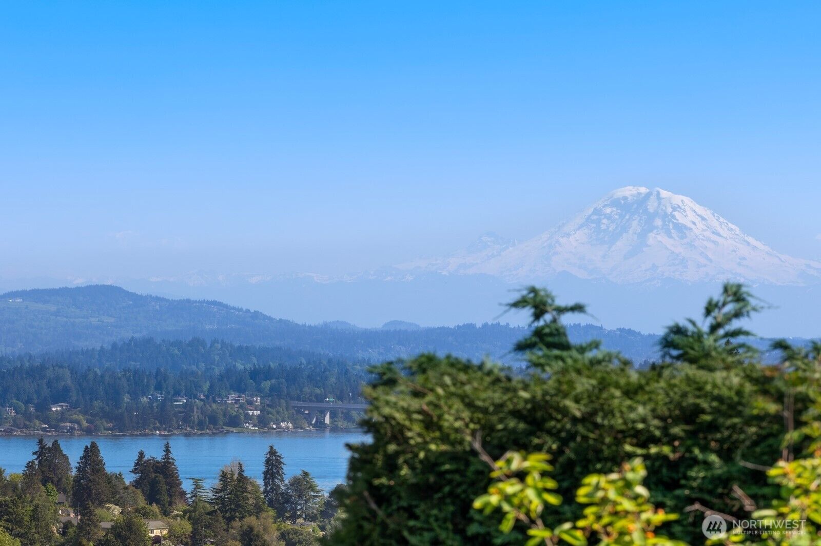 Property Photo: 7044 50th Avenue NE WA 98115