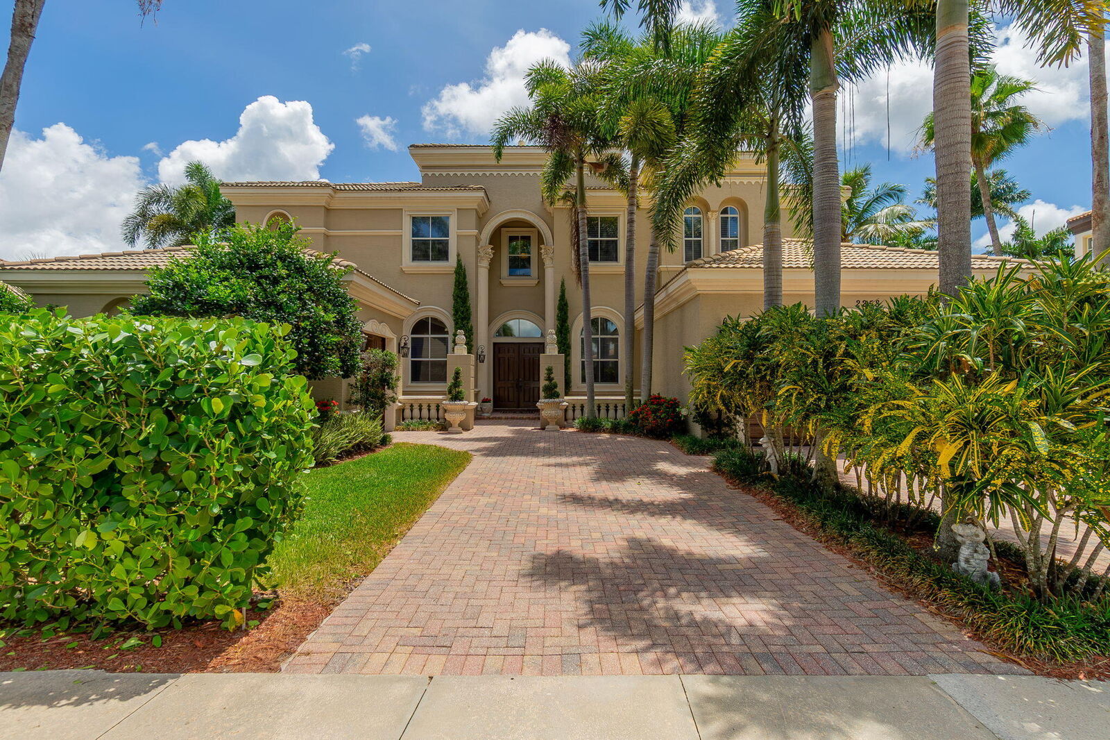 Property Photo:  2258 Stotesbury Way  FL 33414 