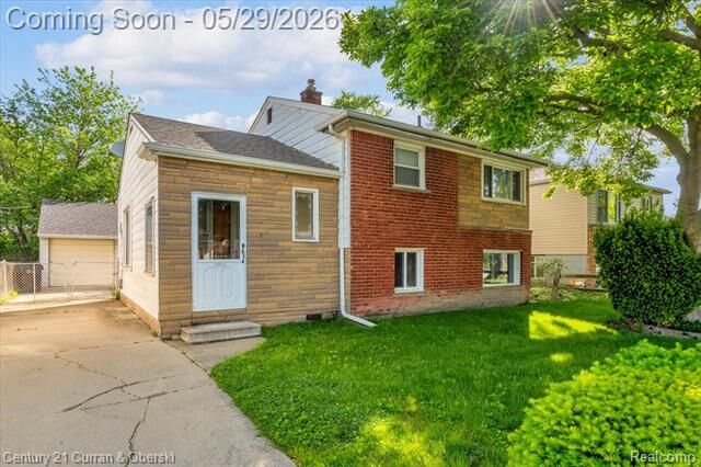 Property Photo:  15110 Hanfor Avenue  MI 48101 