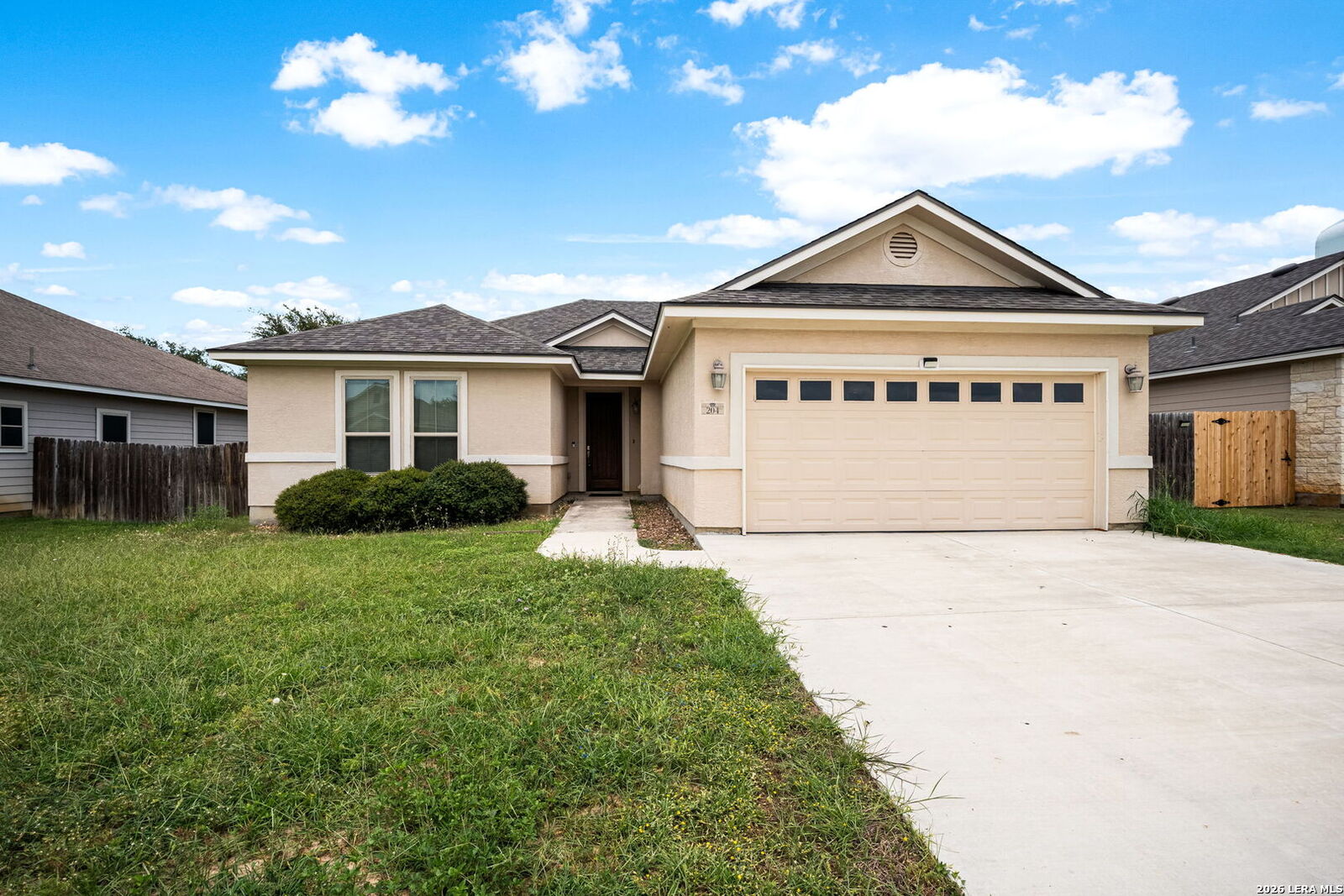 Property Photo: 204 Valley Frg TX 78064