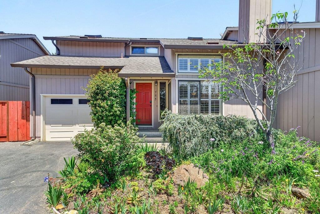Property Photo:  755 7th Avenue  CA 95062 