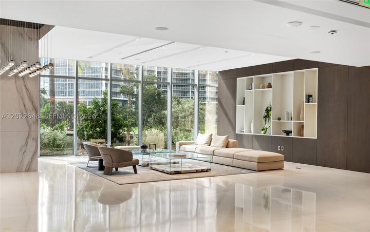 Property Photo:  300 Biscayne Blvd Way 3604  FL 33131 