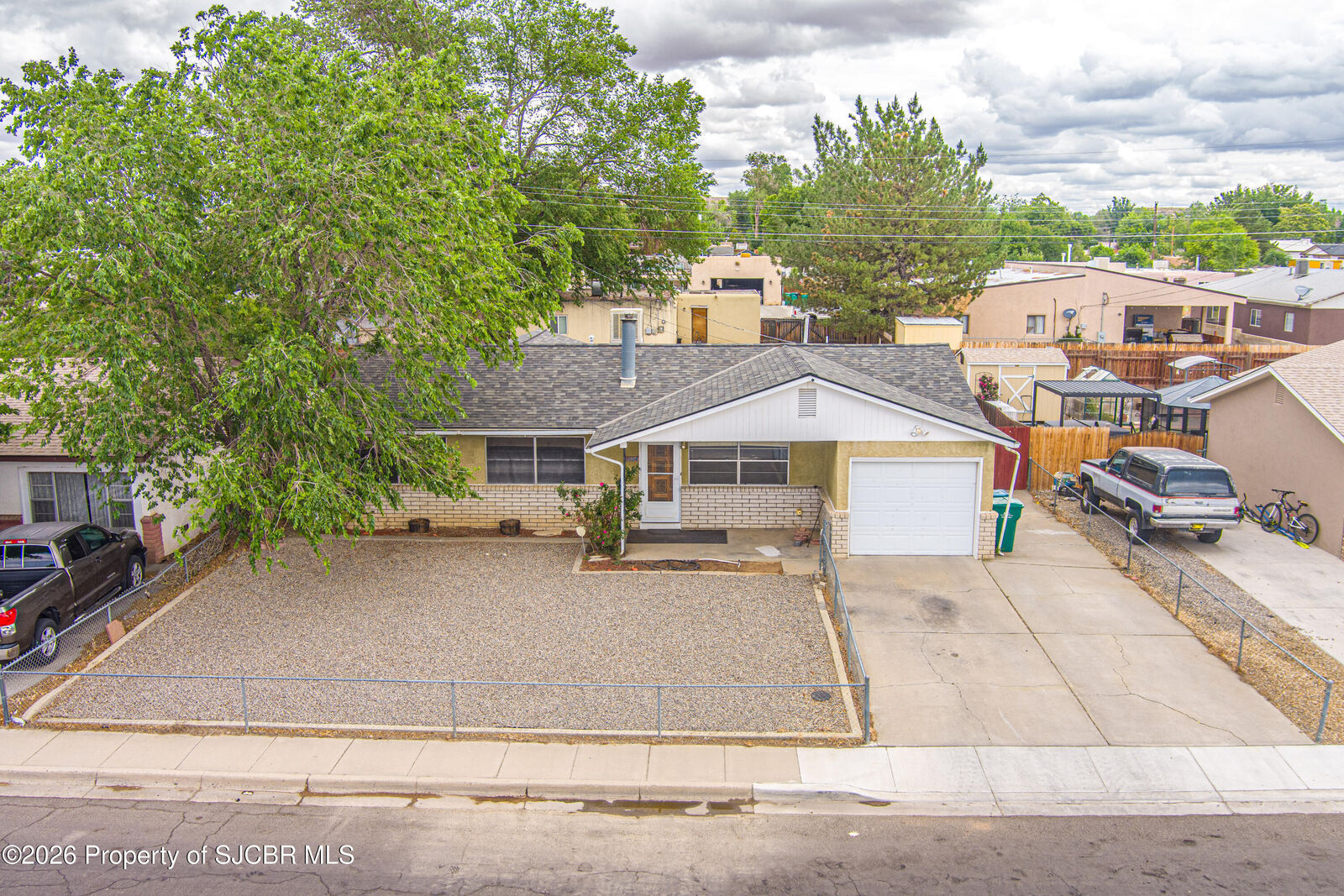 Property Photo: 2104 E 11th Street NM 87401