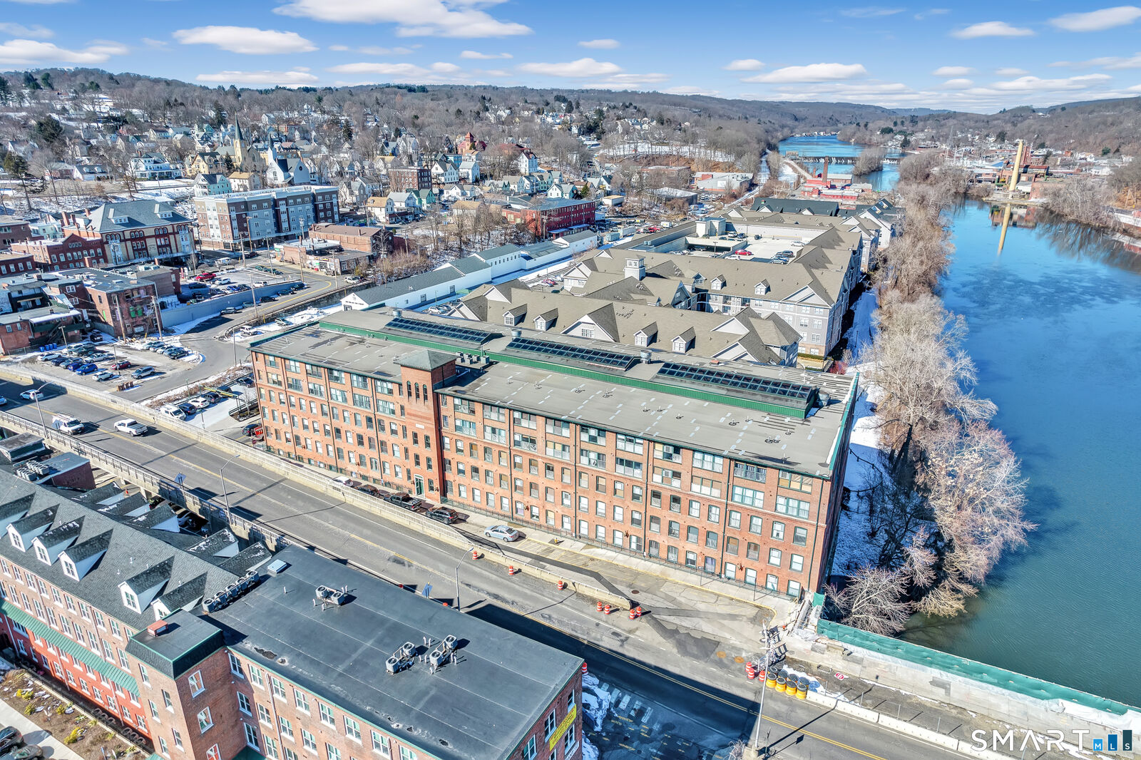Property Photo:  145 Canal Street 205  CT 06484 