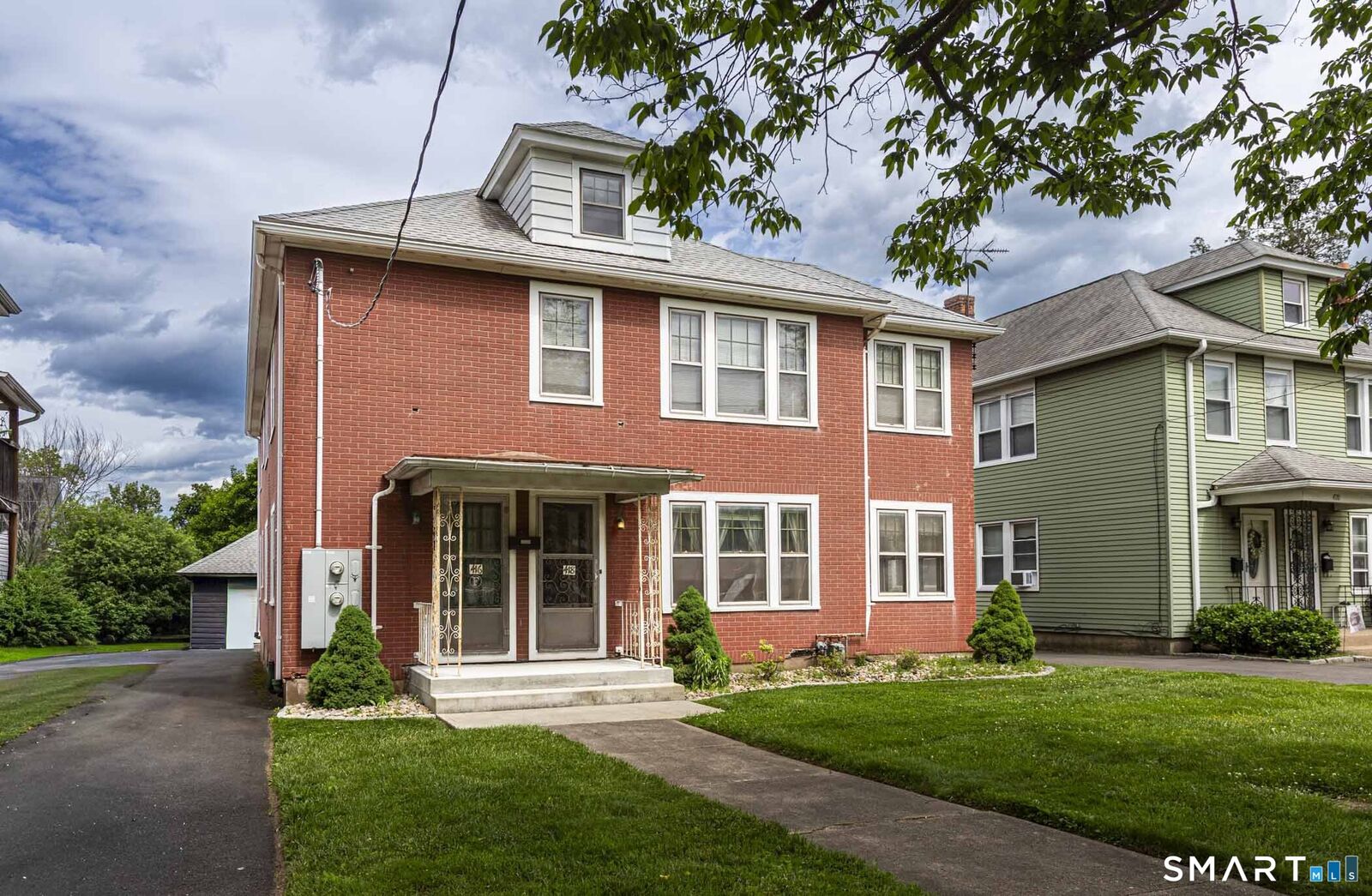 Property Photo:  416-418 Fairfield Avenue  CT 06114 