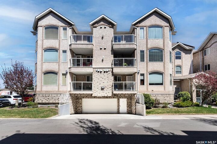 Photo de la propriété: 230 Heath Avenue 104 SK S7S 1N7