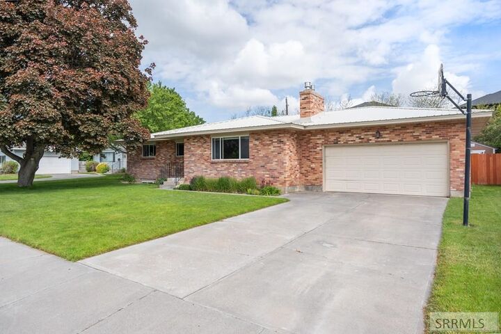Property Photo: 1850 Carmel Drive ID 83402