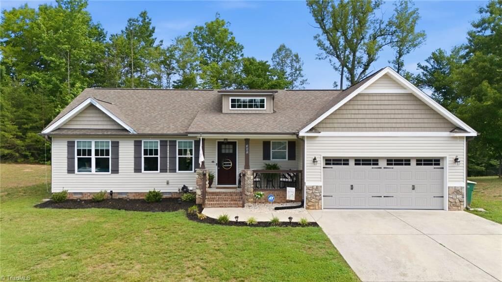 Property Photo:  342 Price Street  NC 27048 