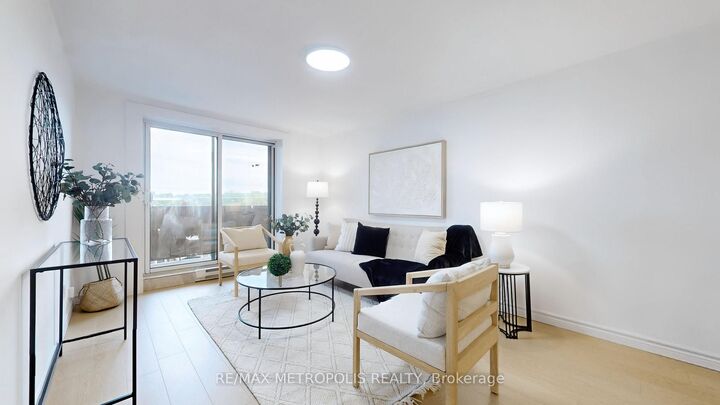 Property Photo:  1445 Wilson Avenue 106  ON M3M 1J5 